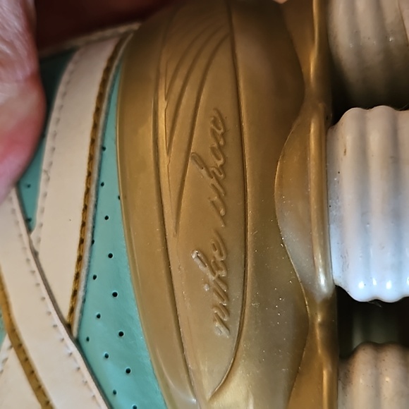 Nike Shox - Picture 5 of 5